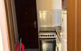 Garsonieră tip cămin 20 mp – renovată, baie și bucătărie proprie - Poză 3