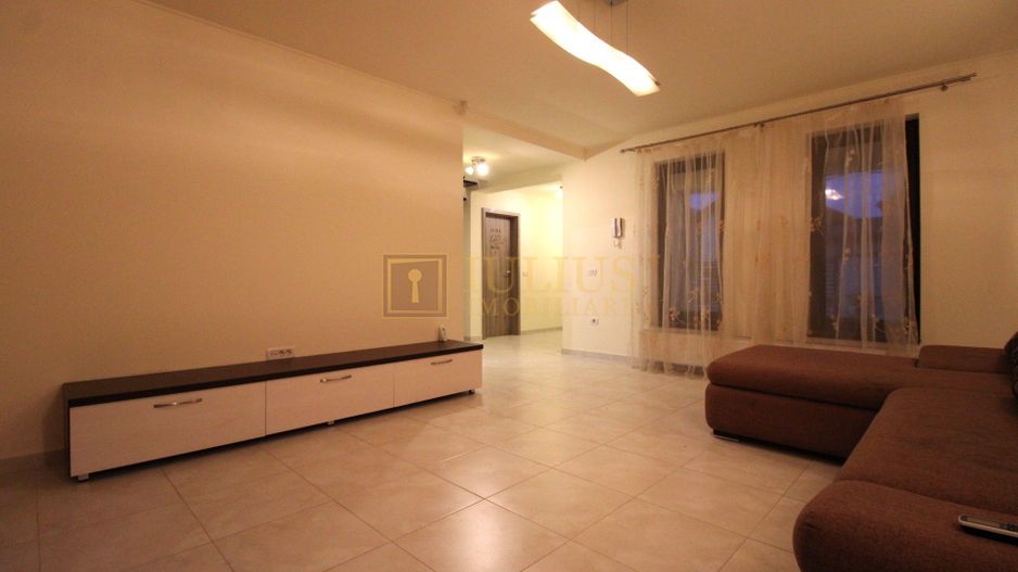 Casa in Giroc, 4 camere + 2 bai, pet-friendly. - Poză 2