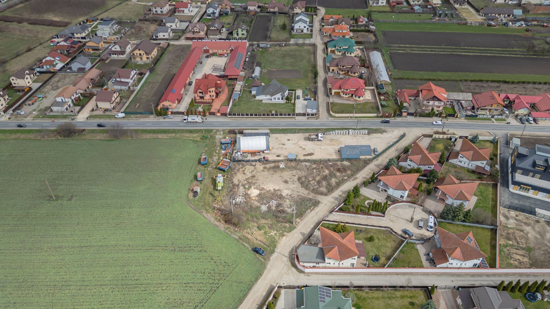 Loturi de casa cu utilitati si acces la strada asfaltata in Harman - Poză 6