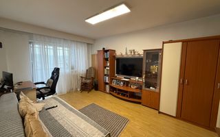 Apartament decomandat cu 4 camere si 2 balcoane - zona Marasti! - Poză 3