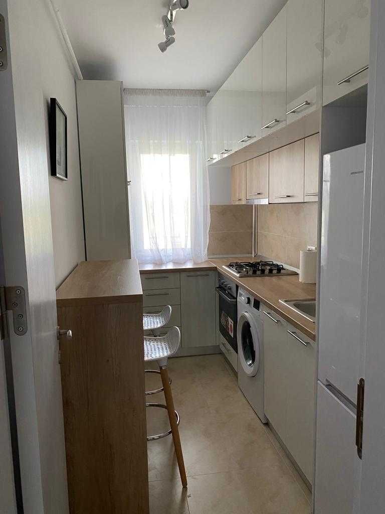 Garsonieră premium cu parcare, centrală proprie, bloc nou, decomandată - Poză 3