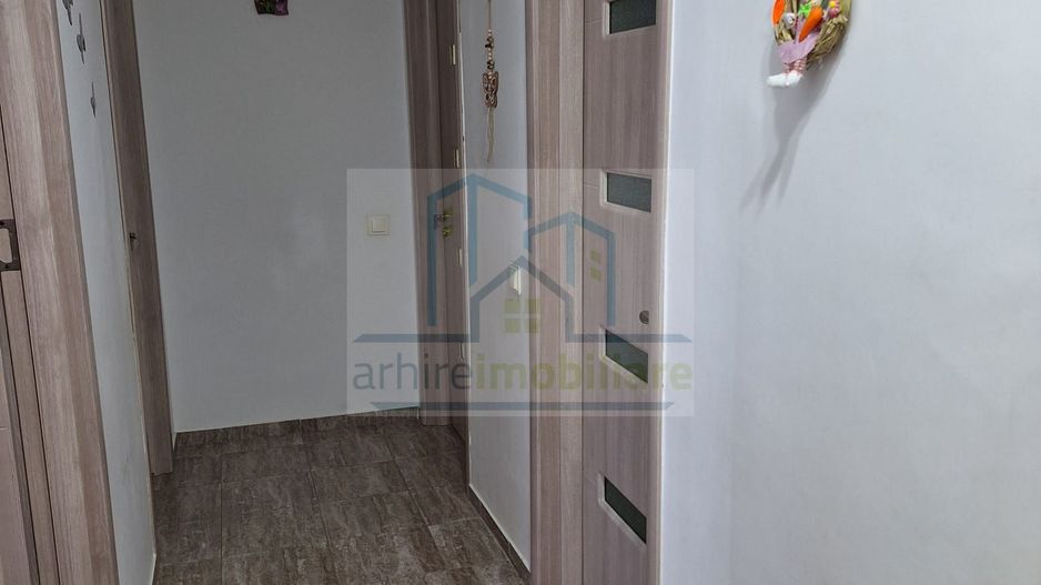 Apartament 2 camere Etj1, decomandat, loc de parcare Inclus in pret - Poză 6