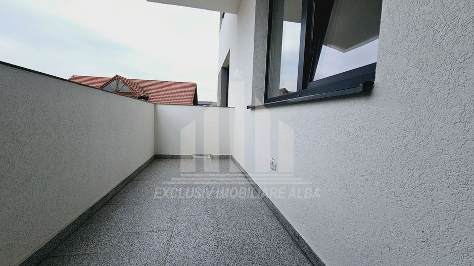 Apartament cu 3 camere decomandate, Alba-Micesti - Poză 8
