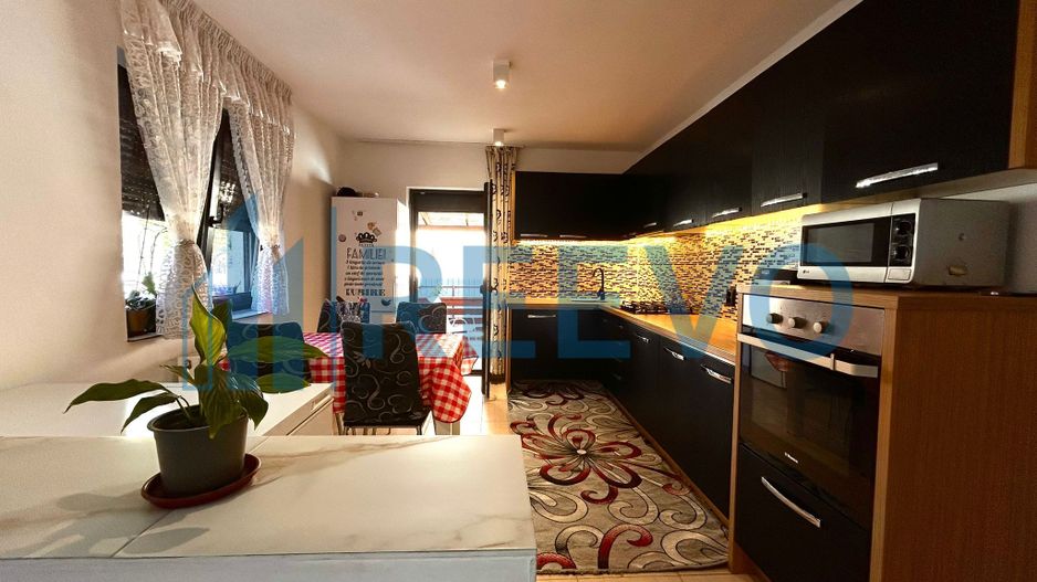 Casă/Vilă de vânzare în Letea Veche, Jud. Bacău - Poză 2