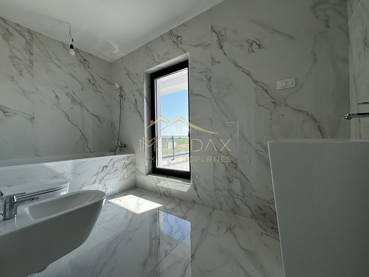 Vila LUX***Panouri fotovoltaice***Lake view//Laguna Albastra/Corbeanca - Poză 22