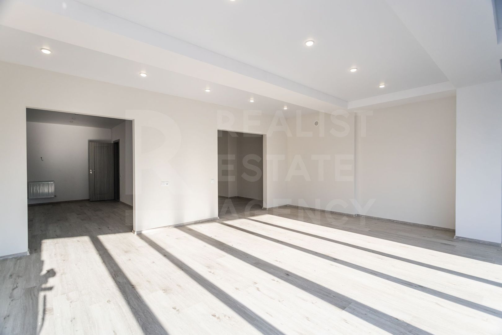 Vânzare, apartament, 4 camere, str. Boţu Pavel, Centru - Poză 3