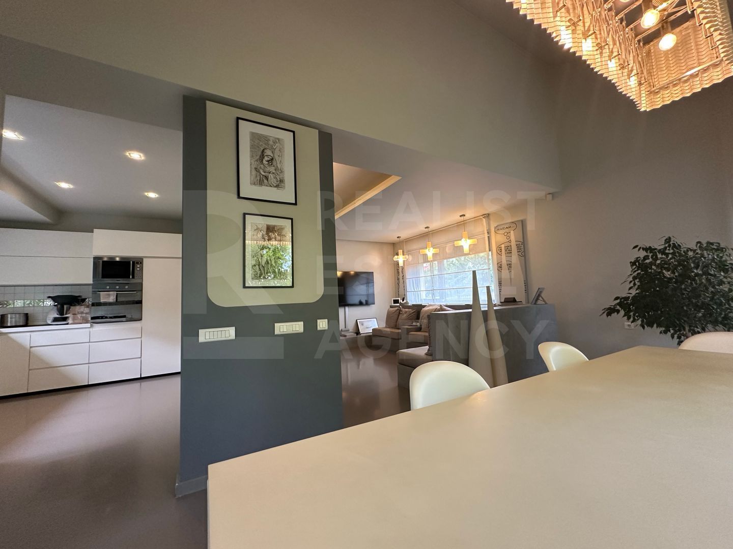 Vânzare, casă de tip Duplex cu gradină proprie, Otopeni, București - Poză 4