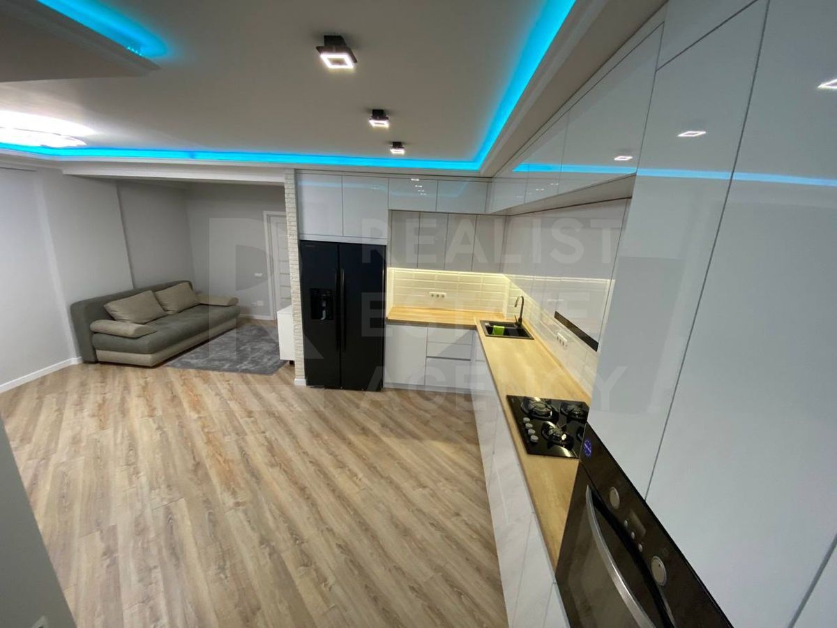 Chirie, apartament, 3 cameră, strada Sprîncenoaia, Telecentru - Poză 2