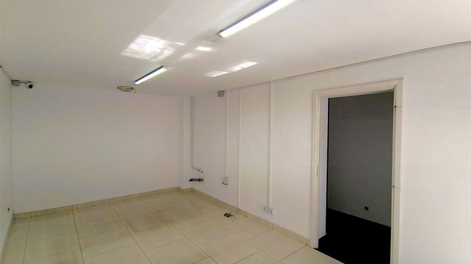 Spațiu Comercial 60 mp | Burdujeni | Parter | Vad Pietonal Intens - Poză 2