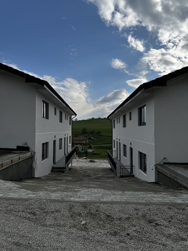 Casă triplex - garaj, pivnița, in Târgu Mureș - Poză 3