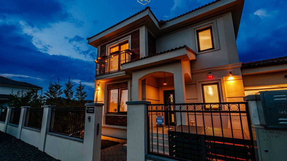 Casa Superba cu Garaj | 4 dormitoare | Liziera Padurii, Central | Com0 - Poză 41