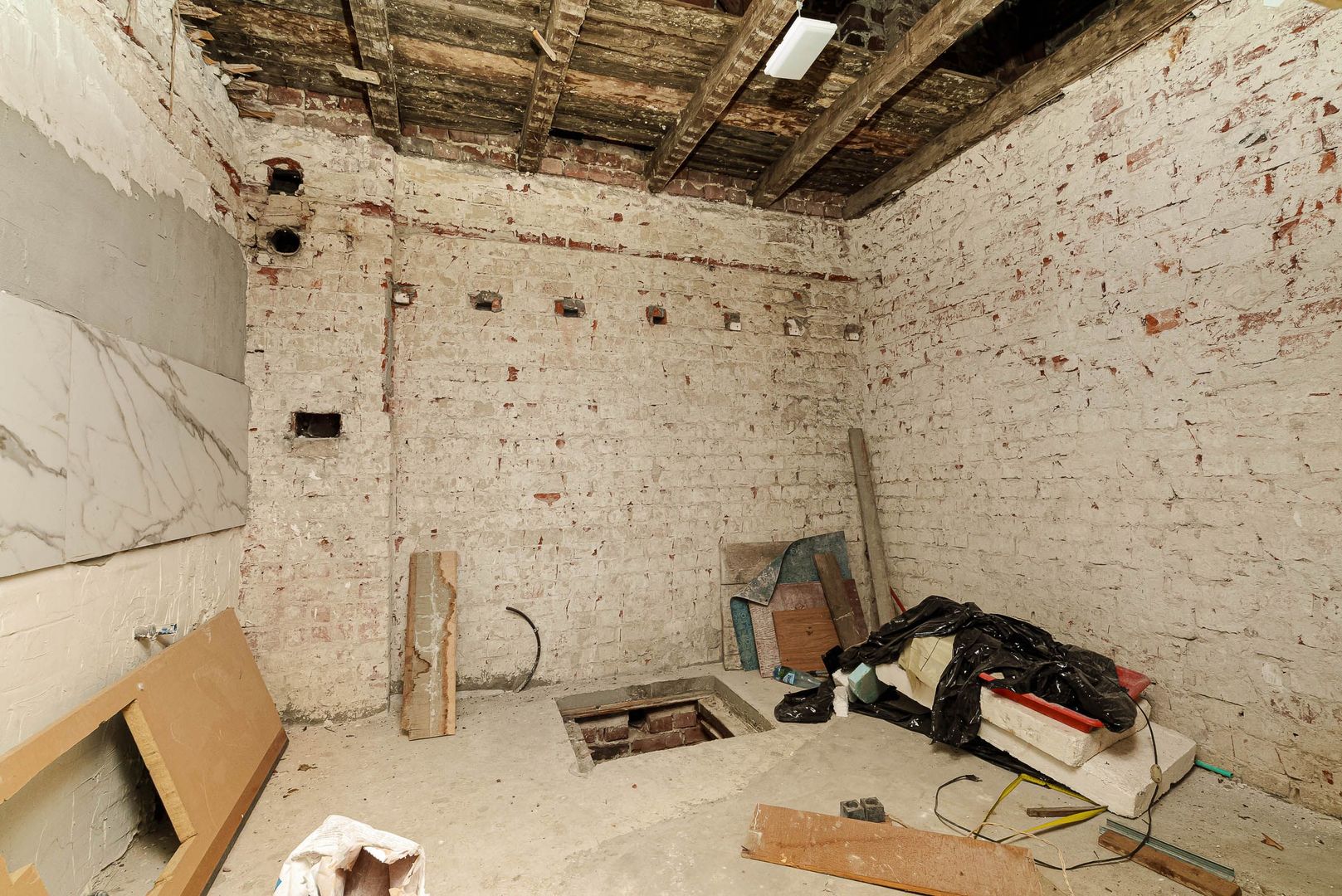 Piata Victoriei Mihalache stradal Corp Casa monument curte comuna - Poză 4