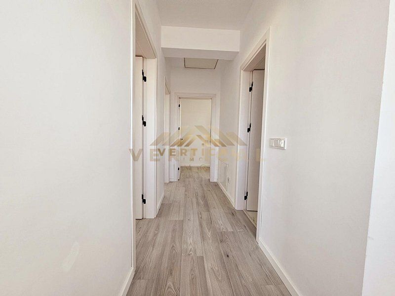 De vanzare casa 4 camere in comuna Berceni - Poză 13