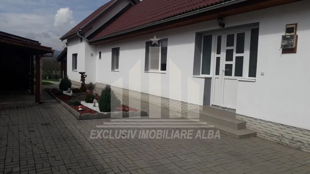 Casa individuala de vanzare, Oarda - Poză 2