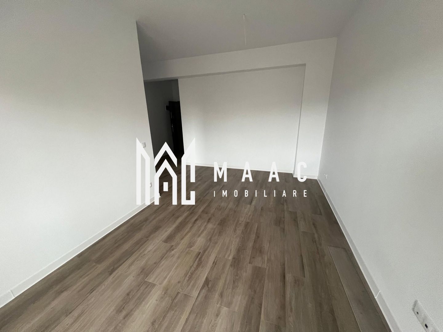 Studio 40 mp | Etaj 3 | Loc de parcare - Poză 3