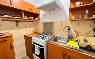 Apartament spatios cu 3 camere | 83 mp + veranda + curte | Ultracentral - Poză 11