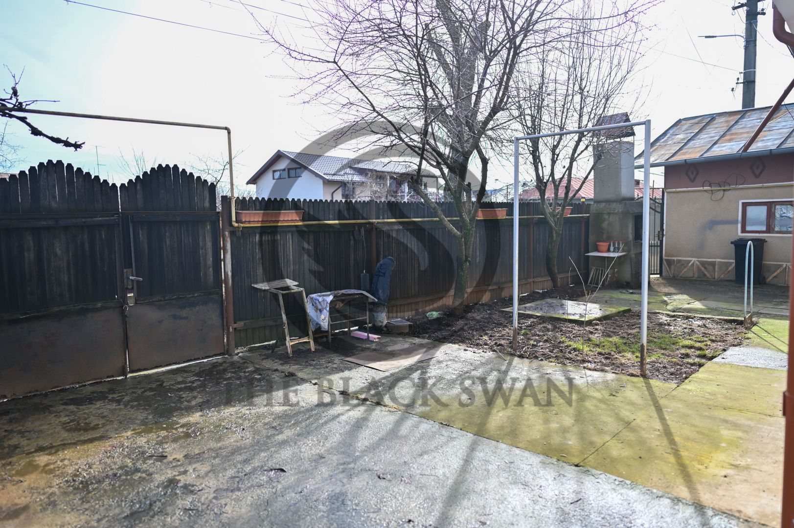 Casa cu 7 camere de vanzare | Zona Centrala, Baicoi | Comision 0% - Poză 3