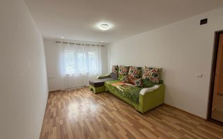 De vânzare apartament 2 camere decomandat – zona Liceului Sportiv - Poză 1
