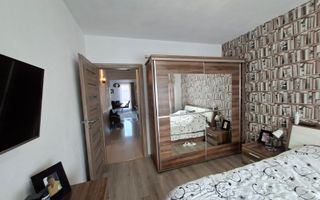 Apartament modern 3 camere 2 bai si 2 locuri de parcare in Selimbar - Poză 3