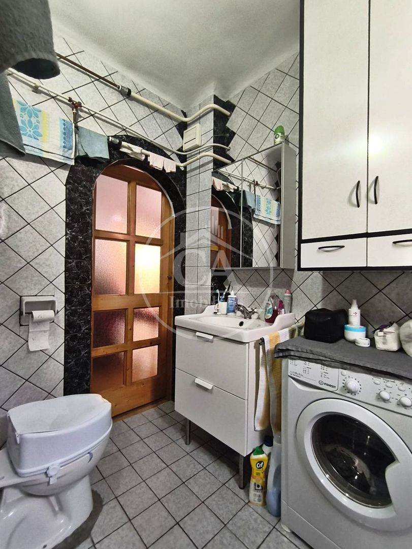 Casa de vanzare cu 3 camere de tip P+M in zona Velenta, Oradea - Poză 17