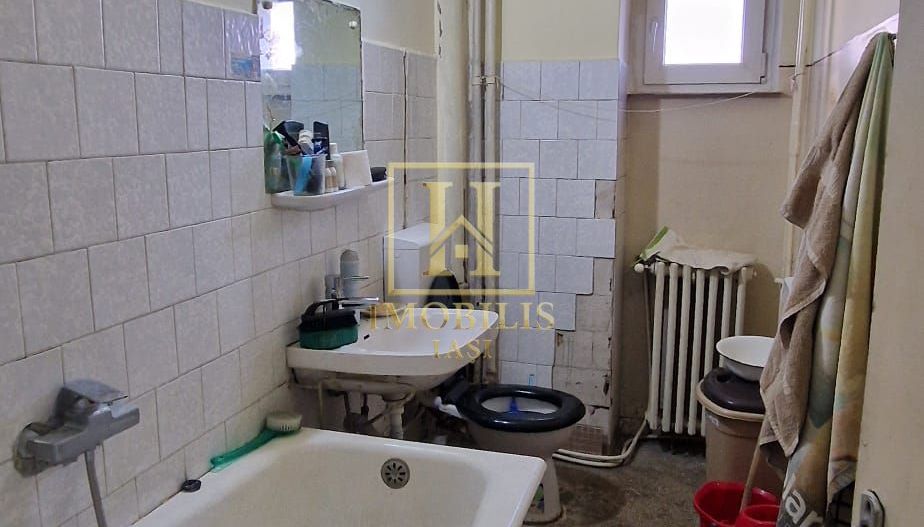 Apartament 3 camere dec 72 mp Bld. Independentei 199000 euro - Poză 7