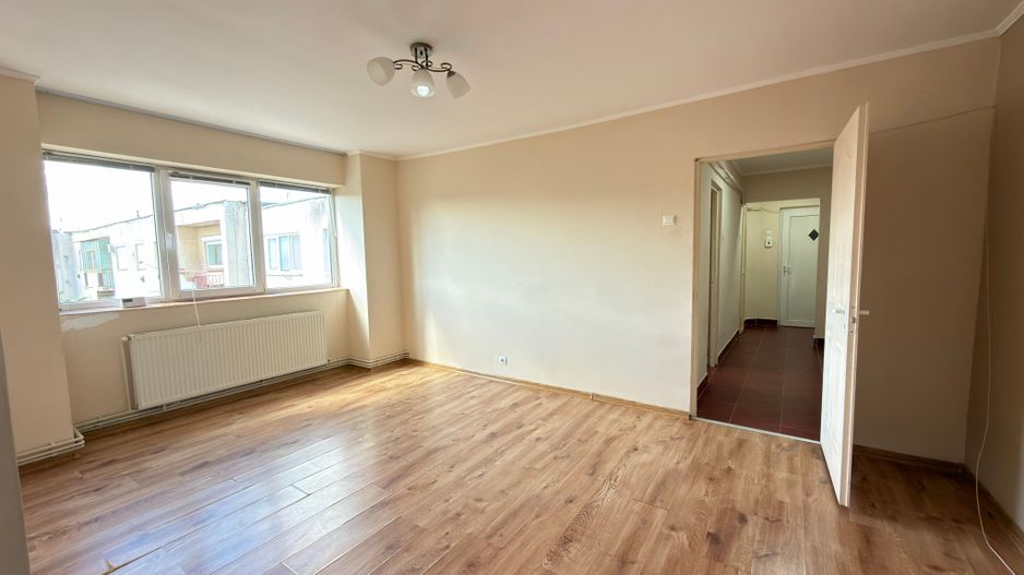 Apartament 3 camere MV1, Etaj IV / Str. Narcisei Nr.9 / Carei - Poză 4