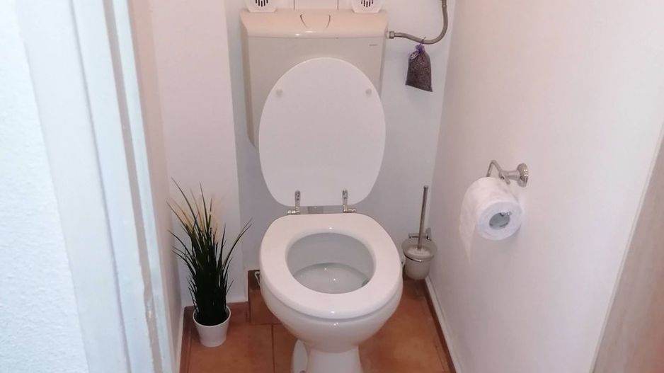 Apartament Centrala Boxa Metrou 1 Decembrie Bloc Reabilitat Termic - Poză 4