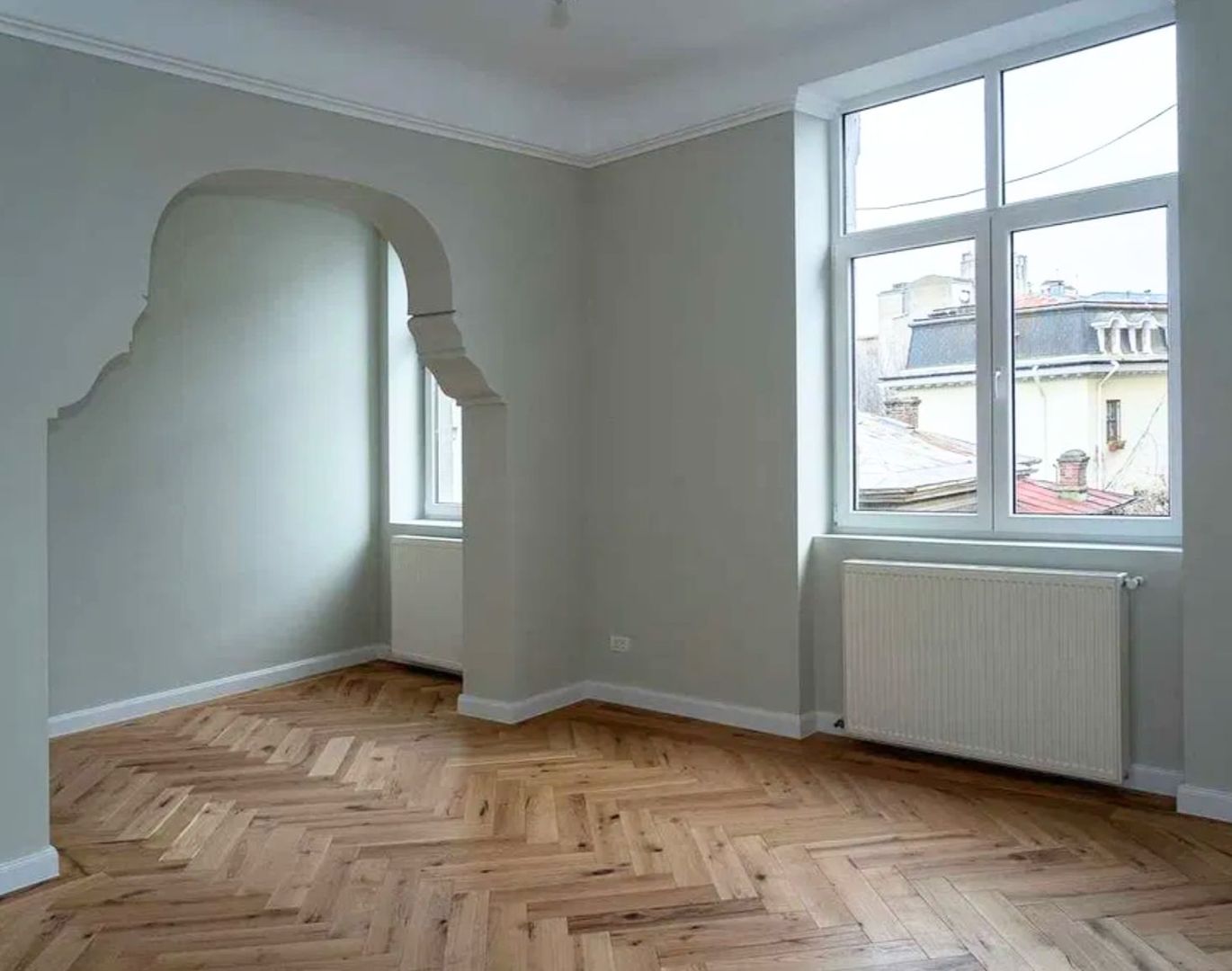 Apartament 5 camere în vilă complet renovat pretabil spațiu birouri - Poză 2