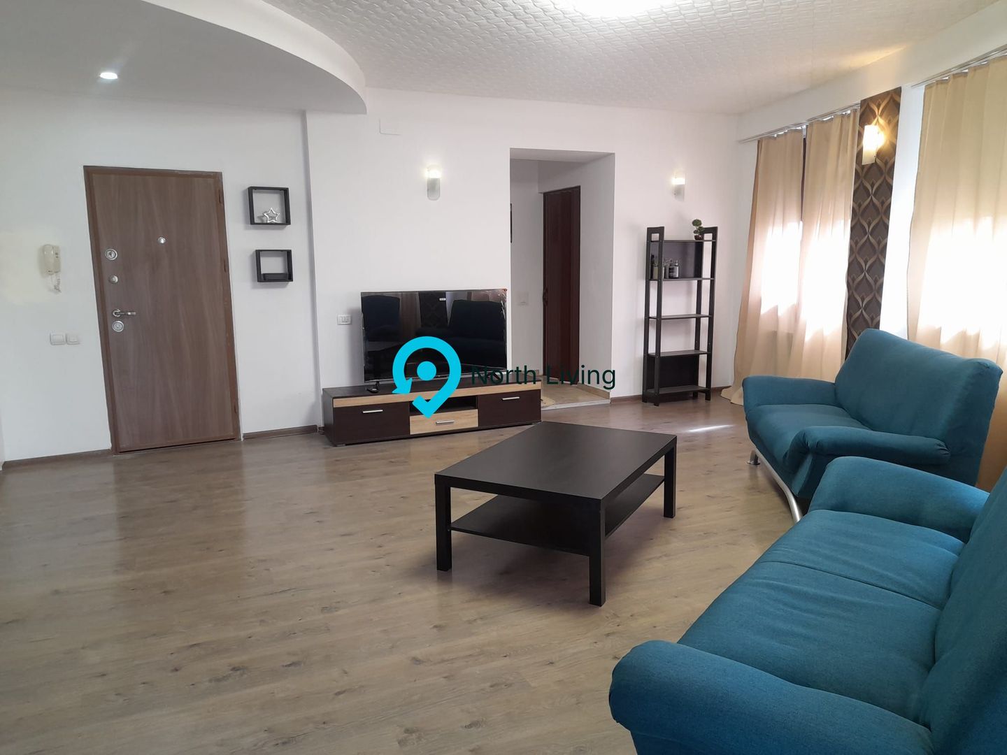 Apartament 4 camere spatios 115 mp, decomandat - Poză 1