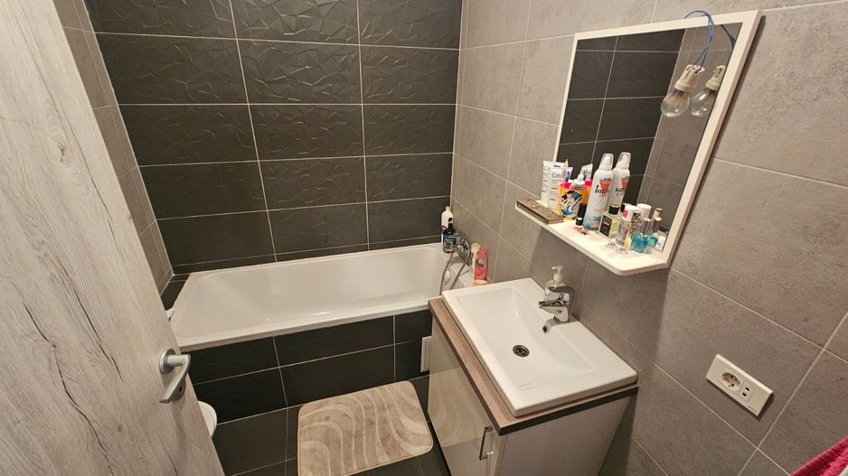 AP. 2 CAMERE-GRAND KRISTAL,PET-FRIENDLY, PARCARE,MASINA DE SPALAT VASE - Poză 7