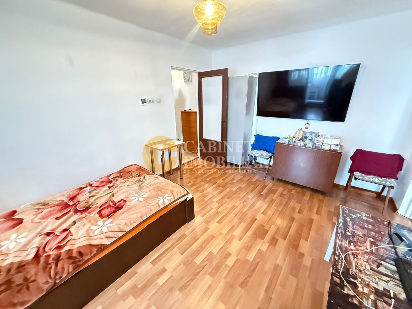 3 Camere Semidecomandat- Etaj 2 - Mobilat/Utilat - Zona Dacia/Bicaz - Poză 1