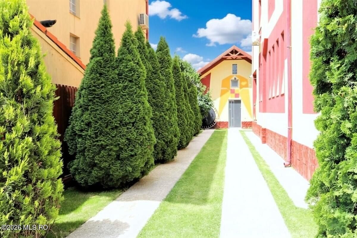 Mamaia Nord - Langa Mare, pensiune la cheie, 11 camere, 9 bai! - Poză 28