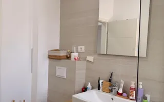 Apartamet 3 camere  Dumbrăvița etaj 1 - Poză 15