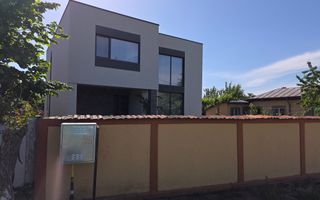 Vila intr-un peisaj idilic la 15 minute de capitala, pret imbatabil! - Poză 5