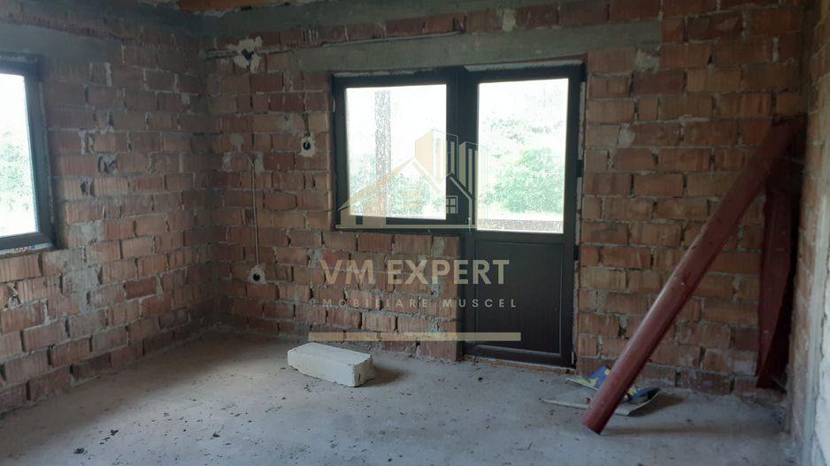 VILA 8 CAMERE, TEREN 5000 MP CAMPULUNG, APA SARATA - Poză 5