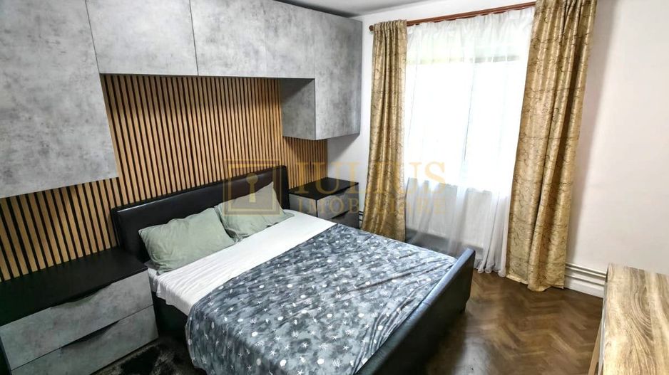 Apartament cu 3 camere in zona Lunei - Poză 4