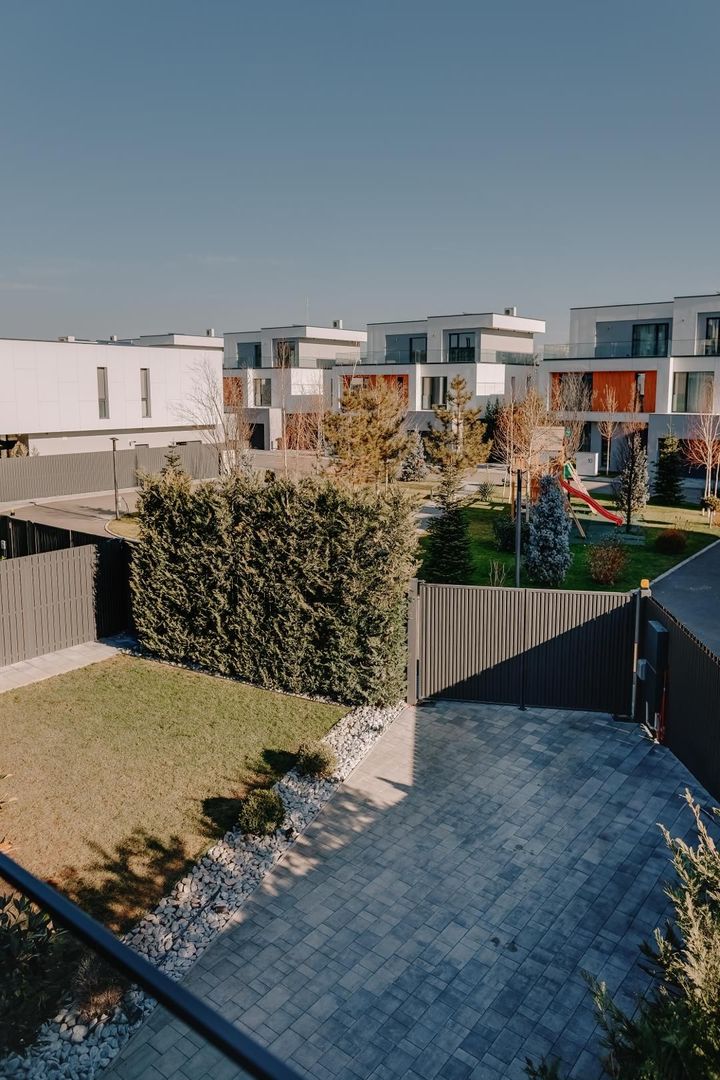 Vilă individuală cu design contemporan în Residence 5 Villas - Poză 26
