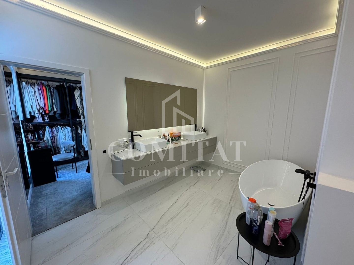 Vila de lux | locație cu panoramă | cartierul Andrei Mureșanu - Poză 11