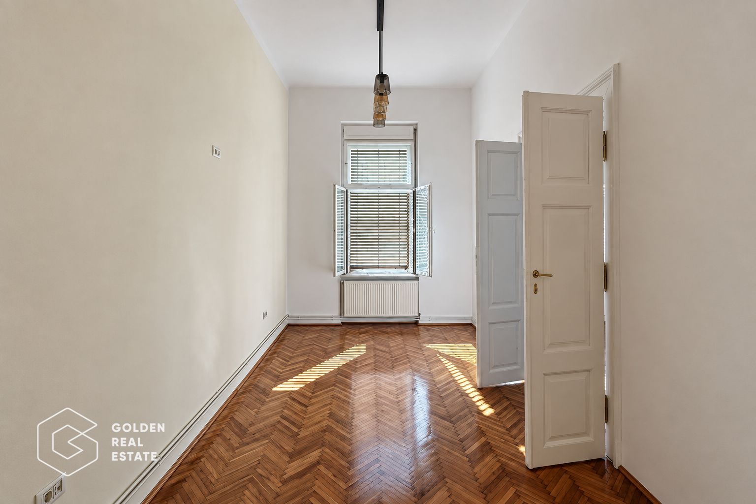 Apartament ultracentral, 3 camere, ideal atat ca locuinta, cat si pt birouri - Poză 5