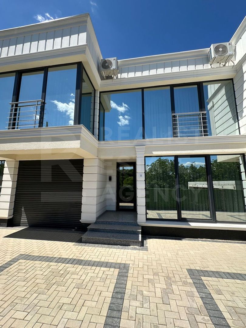 Chirie, casă, 4 camere, strada Muzelor, Botanica - Poză 1