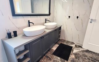 Casă de închiriat cu Terasă Panoramică și Jacuzzi în Cartierul Voroneț - Poză 23