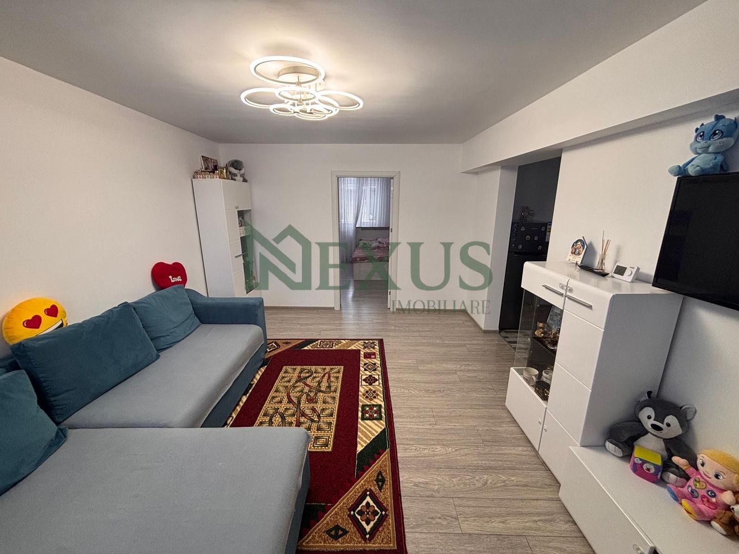 Apartament cu 2 camere, renovat complet, str.Libertății, Moinesti - Poză 11