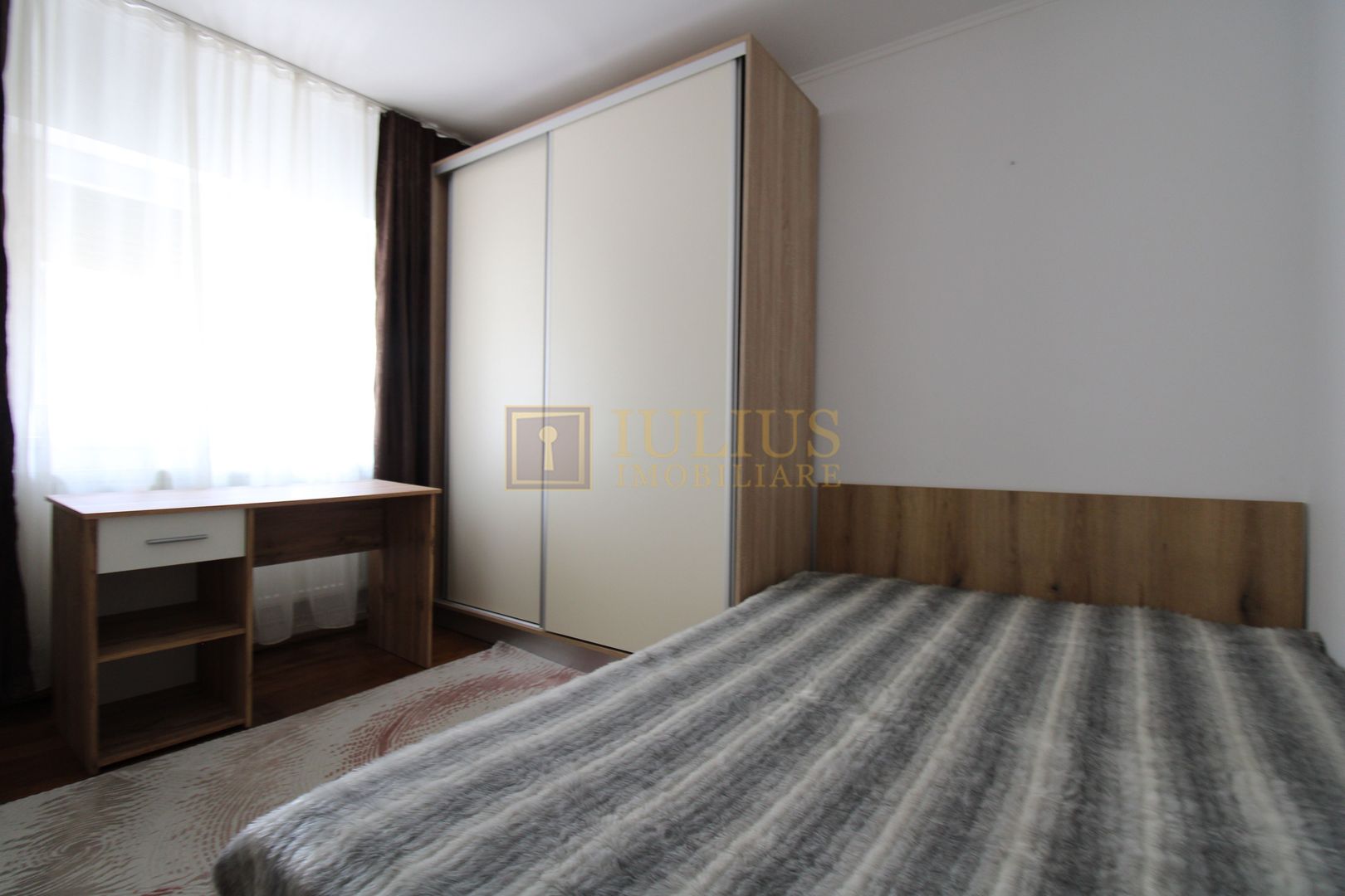 Zona Aradului, 3 camere + 2 bai, centrala proprie. - Poză 13