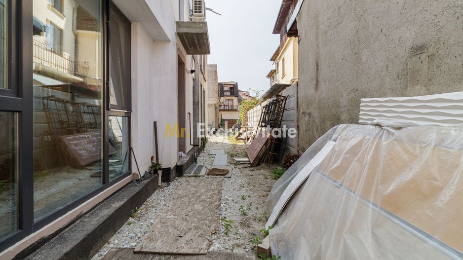 Casa noua aproape de Bd Unirii - Poză 23