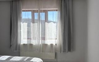 Casă modernă, spațioasă, gata de mutat,6400 mp teren, terase și garaj 399.000 € - Poză 5