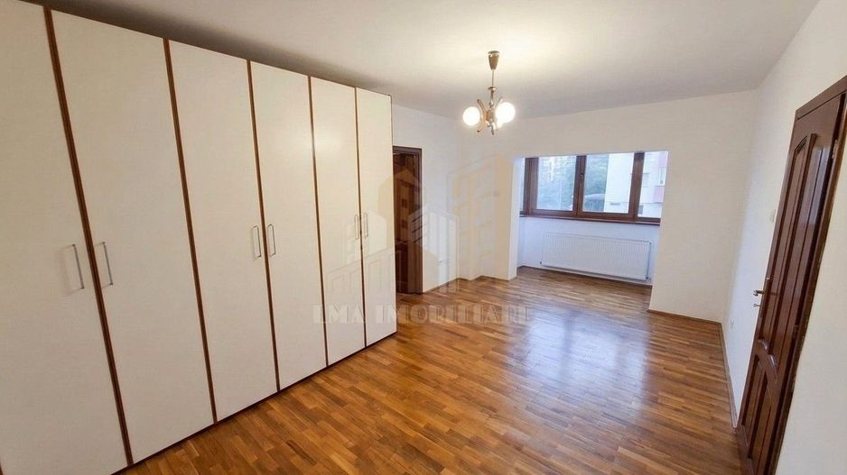 Apartament 4 camere Triaj Brasov - Poză 12