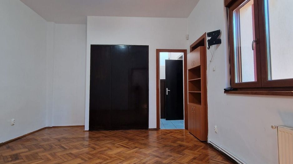 Vila 4 camere pretabila firma - Poză 17