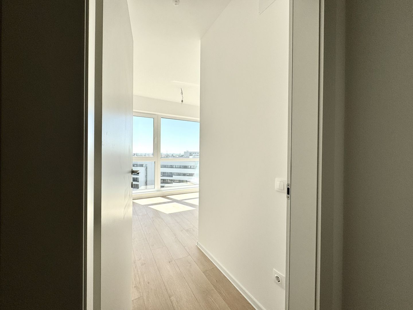 Apartament 4 camere Sector 1 Zona Mall Colosseum - Poză 16