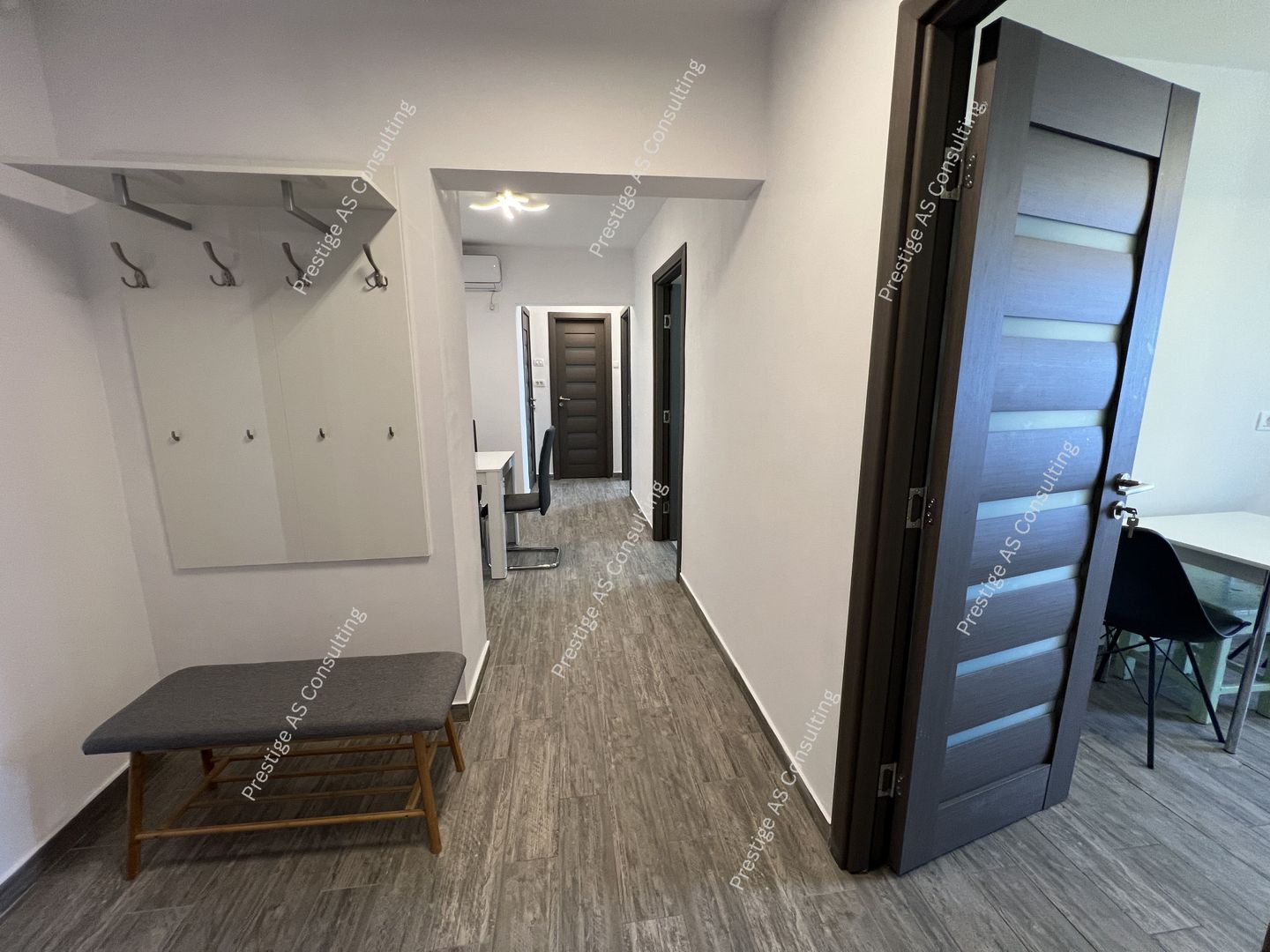 Apartament Decomandat 3 Camere | Etaj 10 | Centru de Afaceri-Olimpia - Poză 5