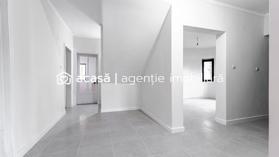 Casă în localitatea Miniș - Comision 0% la cumparare - Poză 5